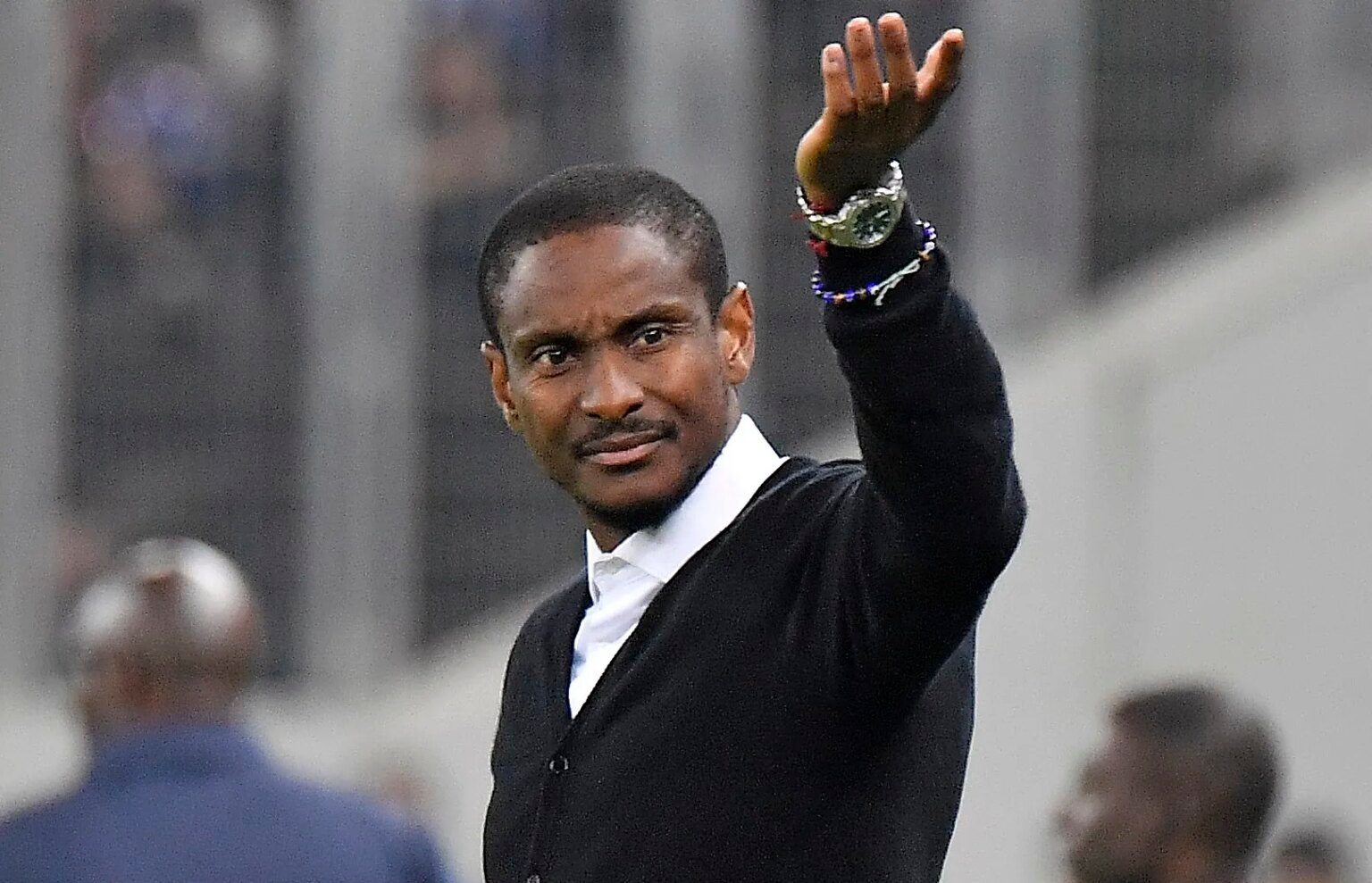 Rhulani Mokwena a quitté l’Algérie… sans son argent !