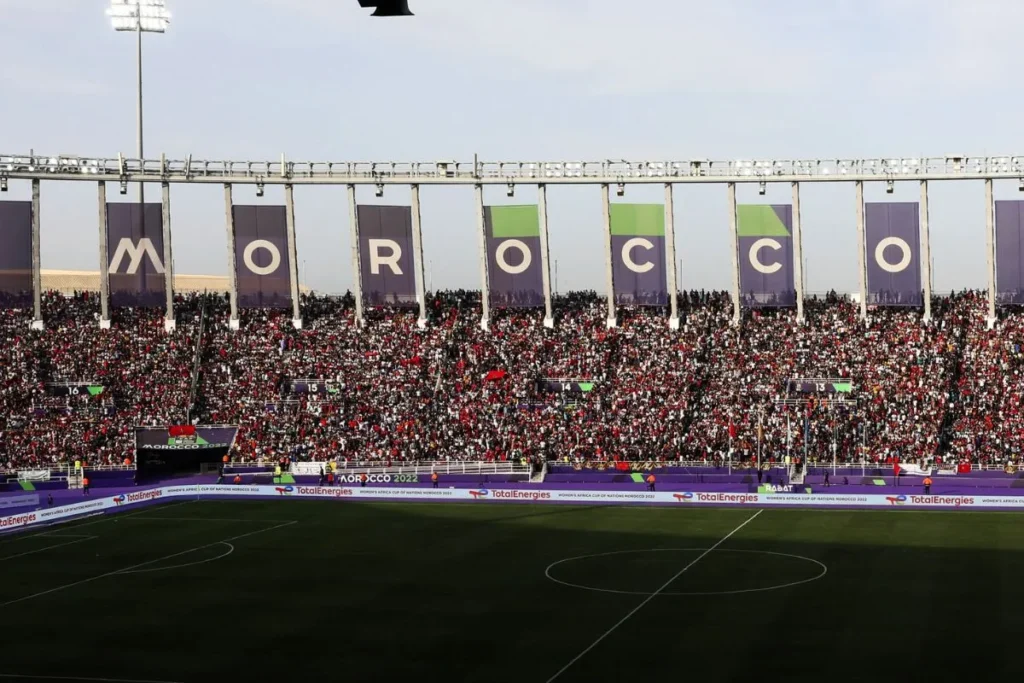 la CAF annonce un report... mais laisse planer le doute pour le Maroc