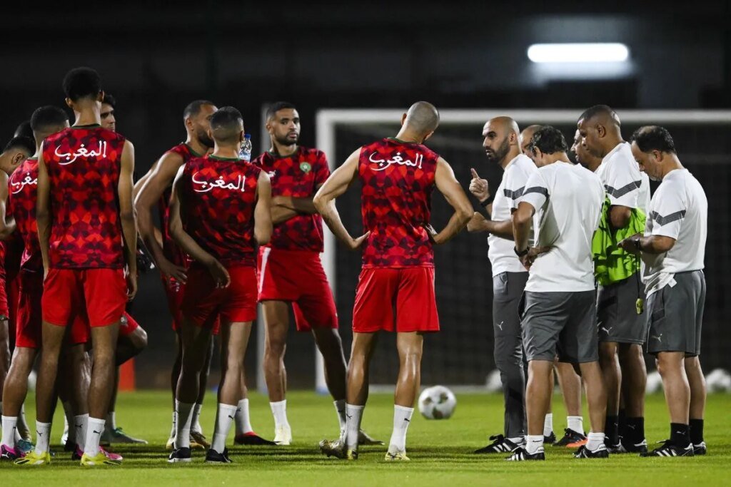 le vestiaire a tenté de retenir Walid Regragui ! le vestiaire a tenté de retenir Walid Regragui !
