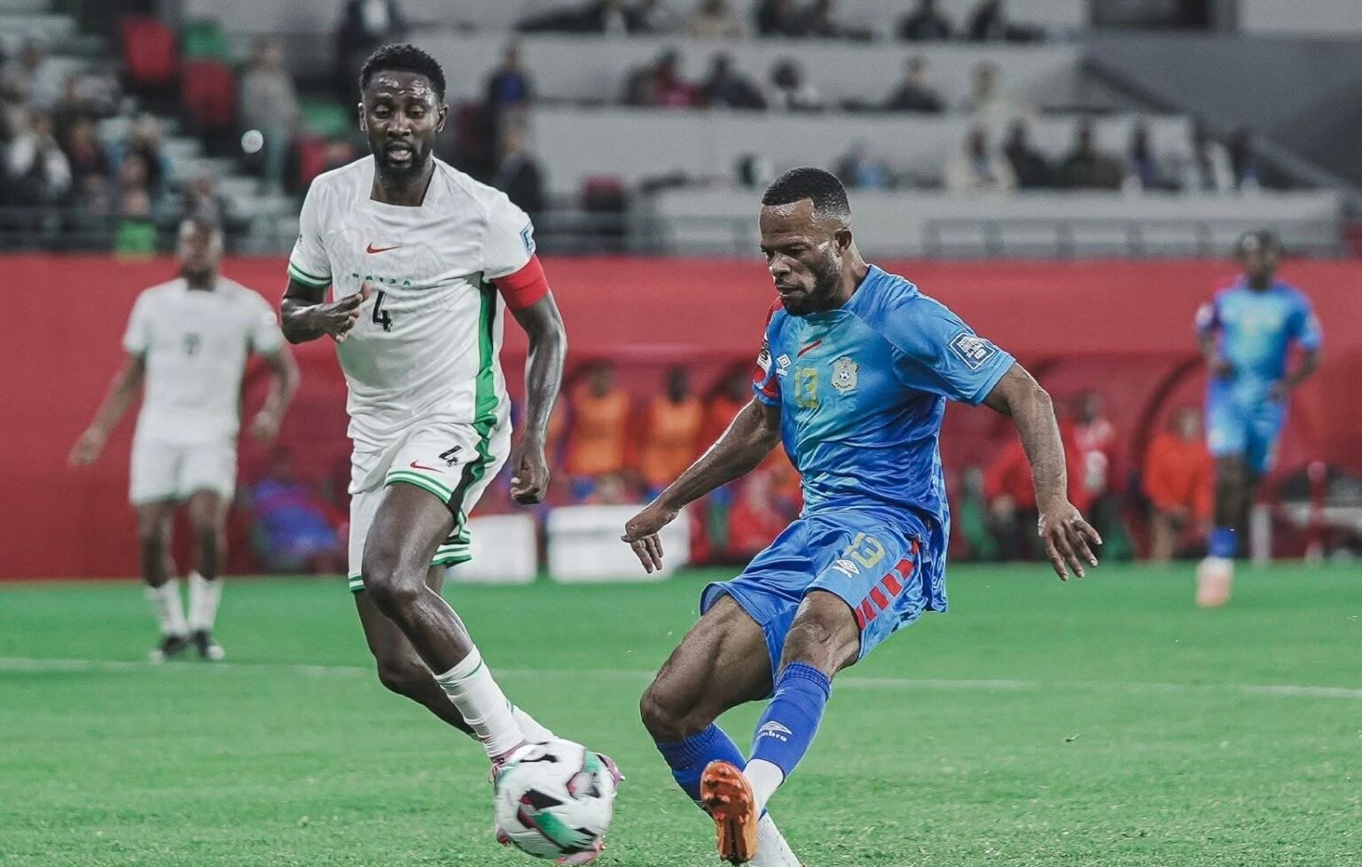 Meschack Elia a là l'infirmerie ?