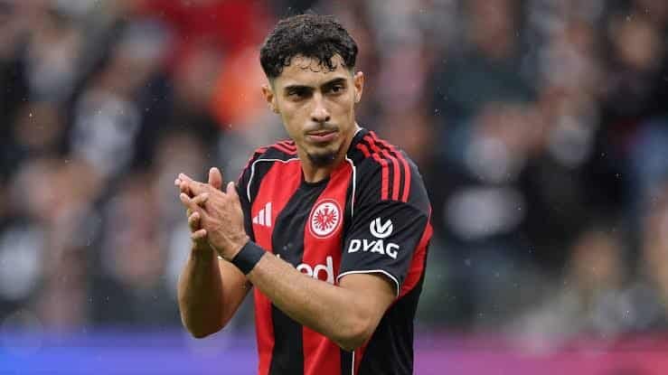 Farès Chaïbi sur le départ : Francfort fixe son prix Farès Chaïbi sur le départ : Francfort fixe son prix