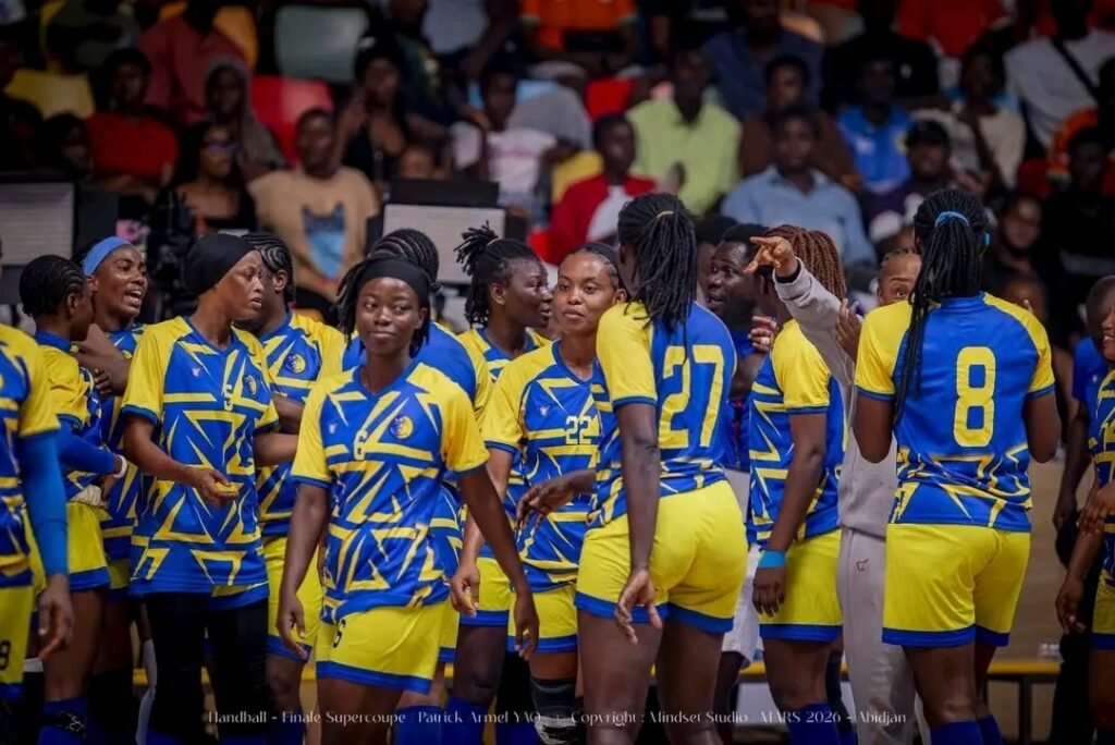 Elles se battent en plein match pour un homme !