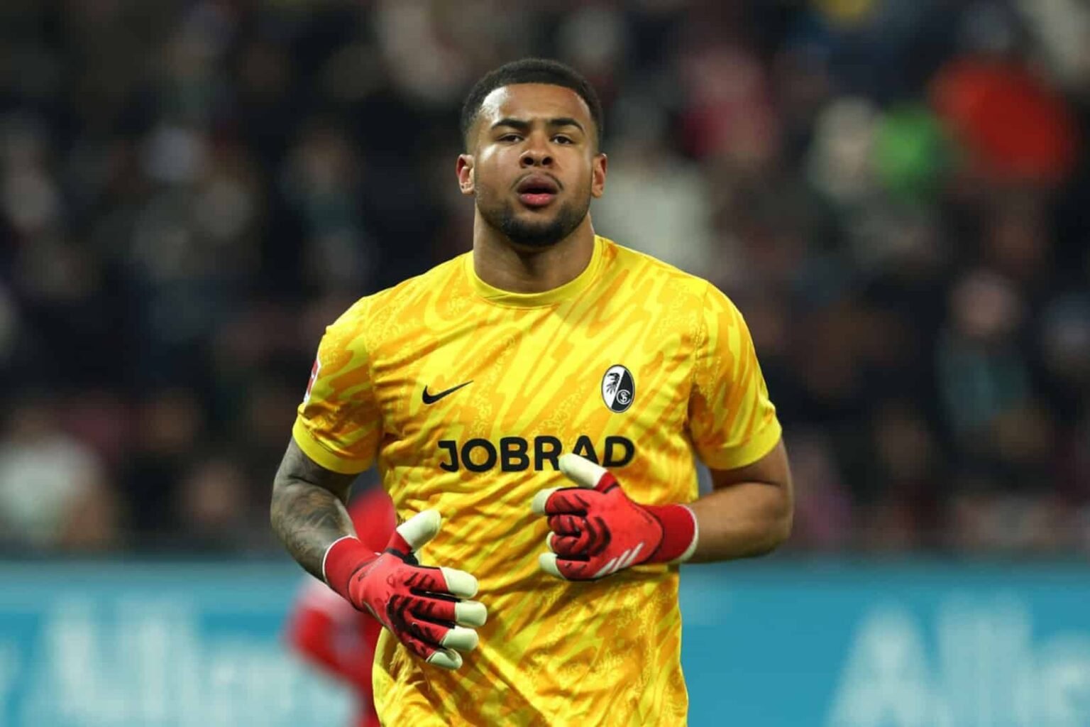 Noah Atubolu: Le Nigérian a stoppé 5 penaltys consécutifs en Bundesliga (vidéo)