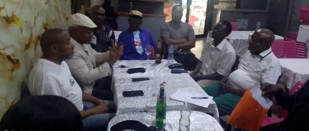 Cyclisme:Dans un Communiqué parvenu à la rédaction,La course prévue le dimanche 12 avril reportée à une date ultérieure par la Fécocy. Cyclisme:Dans un Communiqué parvenu à la rédaction,La course prévue le dimanche 12 avril reportée à une date ultérieure par la Fécocy.