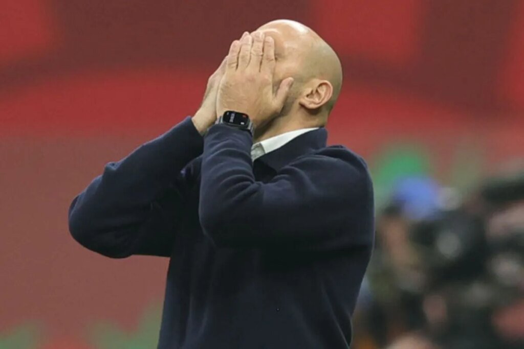 « il est un peu arrogant »… Walid Regragui ne fait pas l’unanimité "il est un peu arrogant"… Walid Regragui ne fait pas l’unanimité