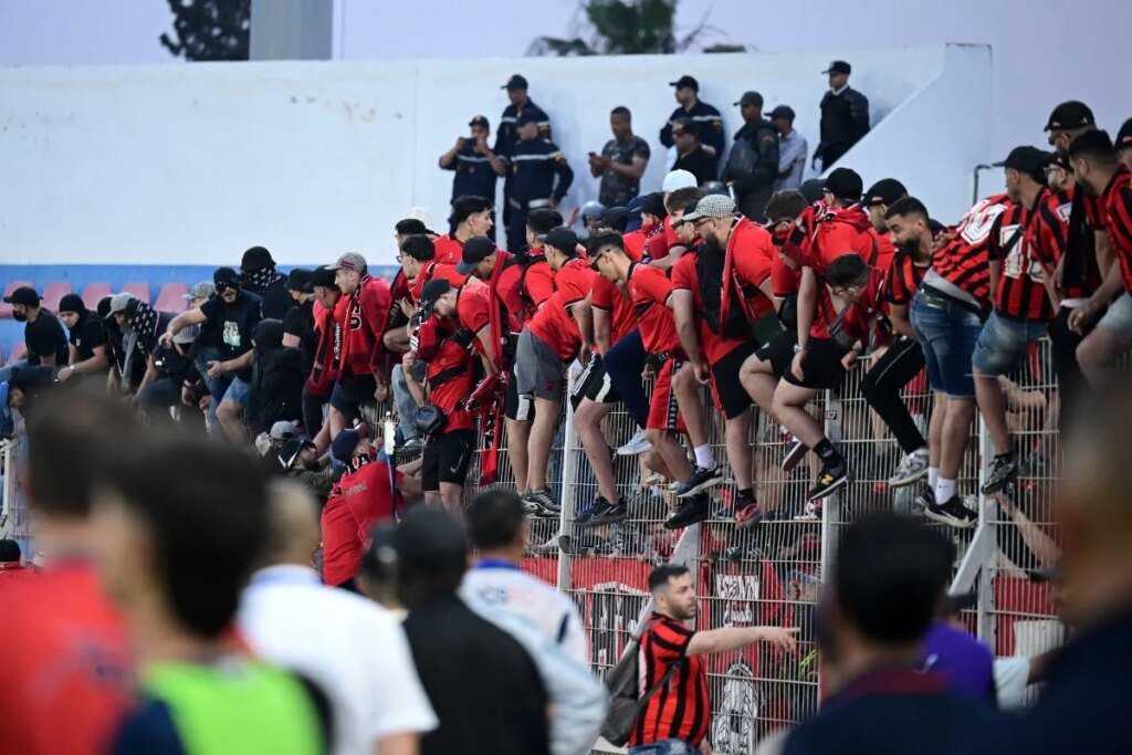 "Faut arrêter d’être le pays du thé", le coup de gueule retentissant d'un international marocain après Safi-USMA