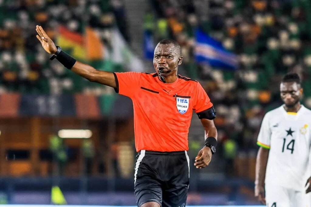 "une honte pour le football africain", le choix Ndala fait des vagues en interne à la CAF