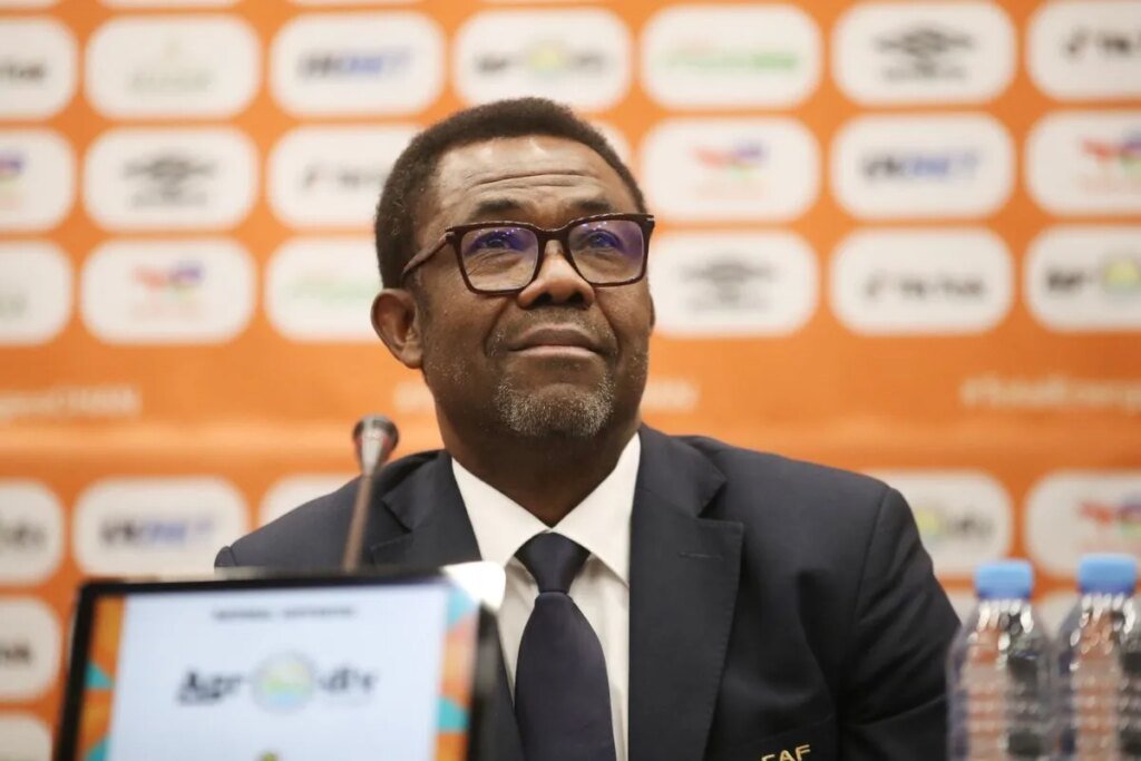 un troisième candidat se retire, vers une candidature unique de Véron Mosengo-Omba à la Fecofa ?