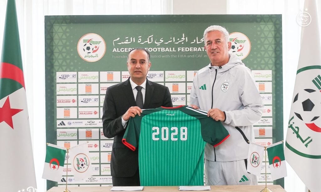 Algérie : Vladimir Petkovic prolonge jusqu’en 2028 avant la Coupe du monde - Africa Top Sports