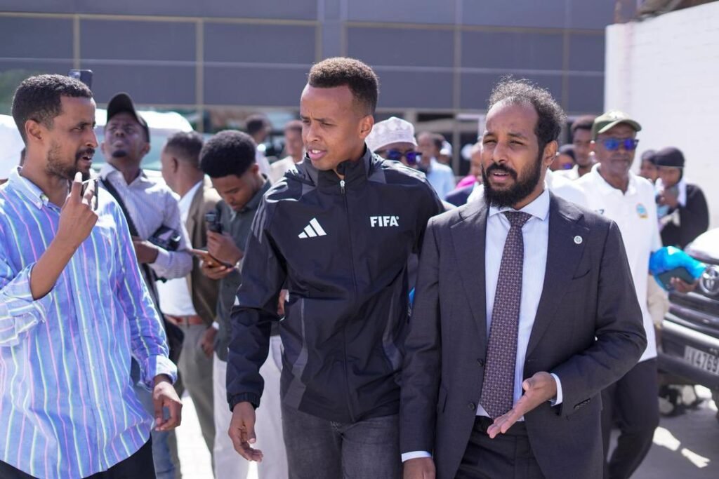 Coupe du Monde 2026 : De retour en Somalie, l'arbitre Omar Artan acceuilli en heros