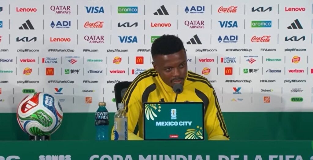 Coupe du Monde : Teboho mokoena ( Afrique du Sud) : » Notre pays n’a jamais dépassé les phases de groupes, et notre objectif clair est de franchir ce cap cette fois-ci » Coupe du Monde : Teboho mokoena ( Afrique du Sud) : " Notre pays n'a jamais dépassé les phases de groupes, et notre objectif clair est de franchir ce cap cette fois-ci"