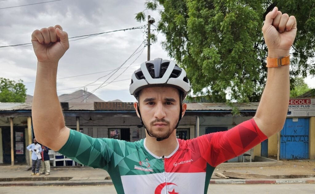Tour du Cameroun 2026 : L'Algérien Mohamed-Nadjib Assal remporte la 2e étape - Africa Top Sports