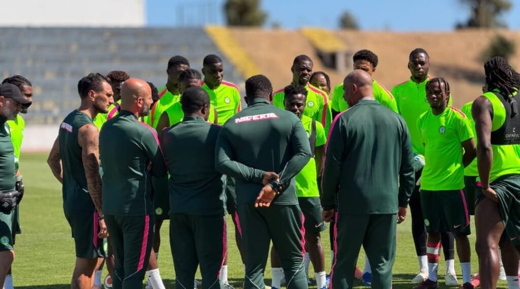 Nigeria : Les Super Eagles préparent leur amical contre le Portugal, le cas Igho Ogbu inquiète – Africa Top Sports Nigeria : Les Super Eagles préparent leur amical contre le Portugal, le cas Igho Ogbu inquiète - Africa Top Sports