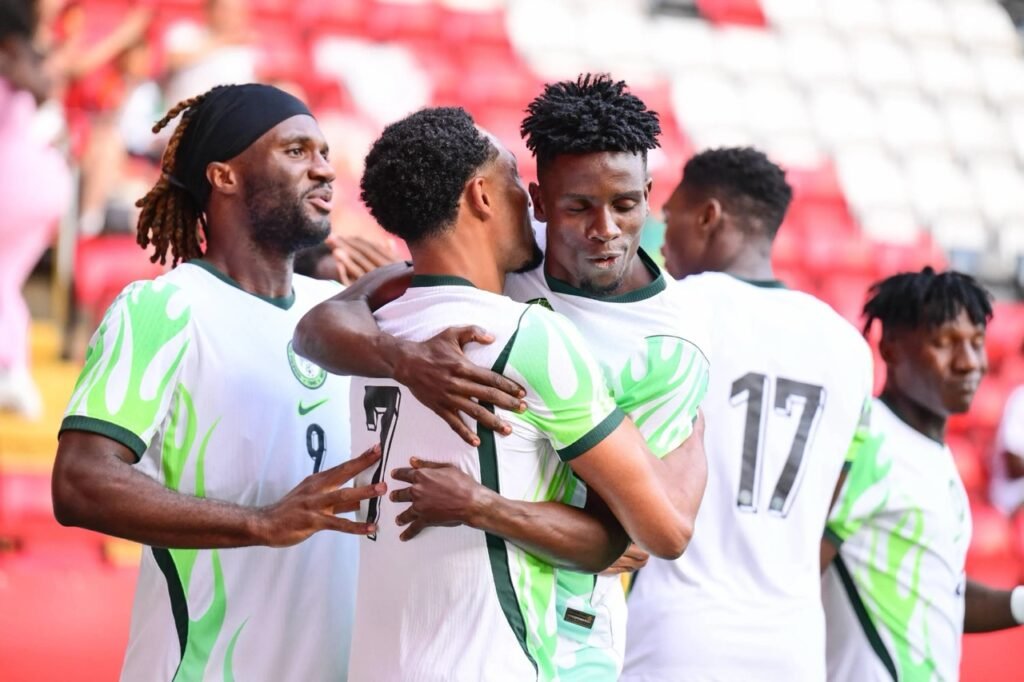Amical : le Nigeria concède le nul dans les ultimes secondes face à la Pologne - Africa Top Sports