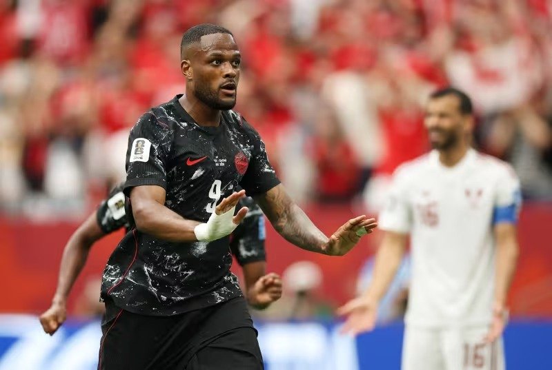 Coupe du monde 2026 : Larin et David concrétisent la domination du Canada Coupe du monde 2026 : Larin et David concrétisent la domination du Canada