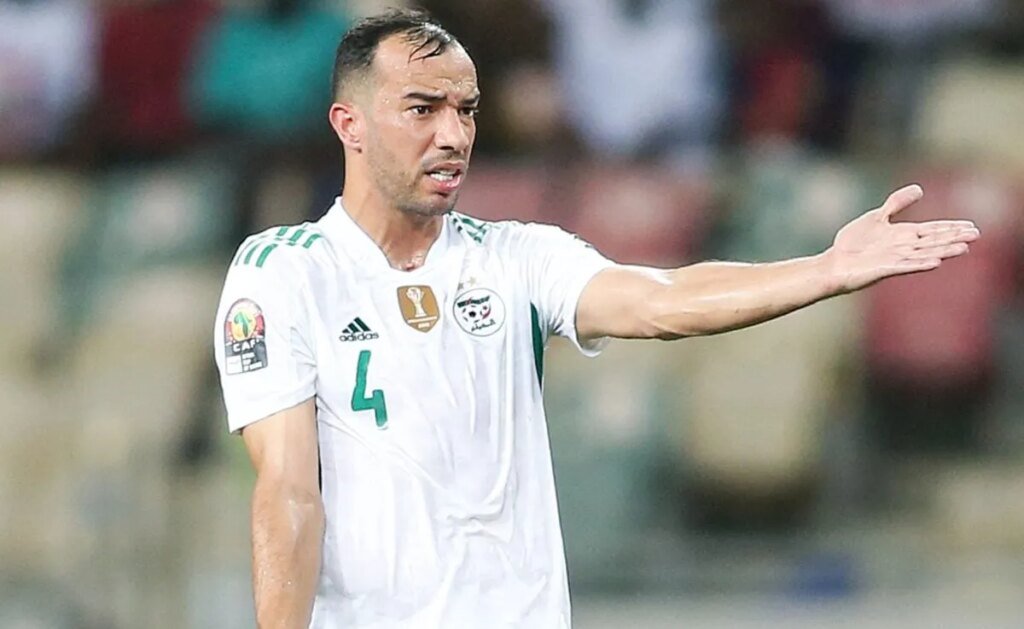 "joueurs fantômes", "Mahrez la plus grosse erreur"... Benlamri fustige les choix de Petkovic !